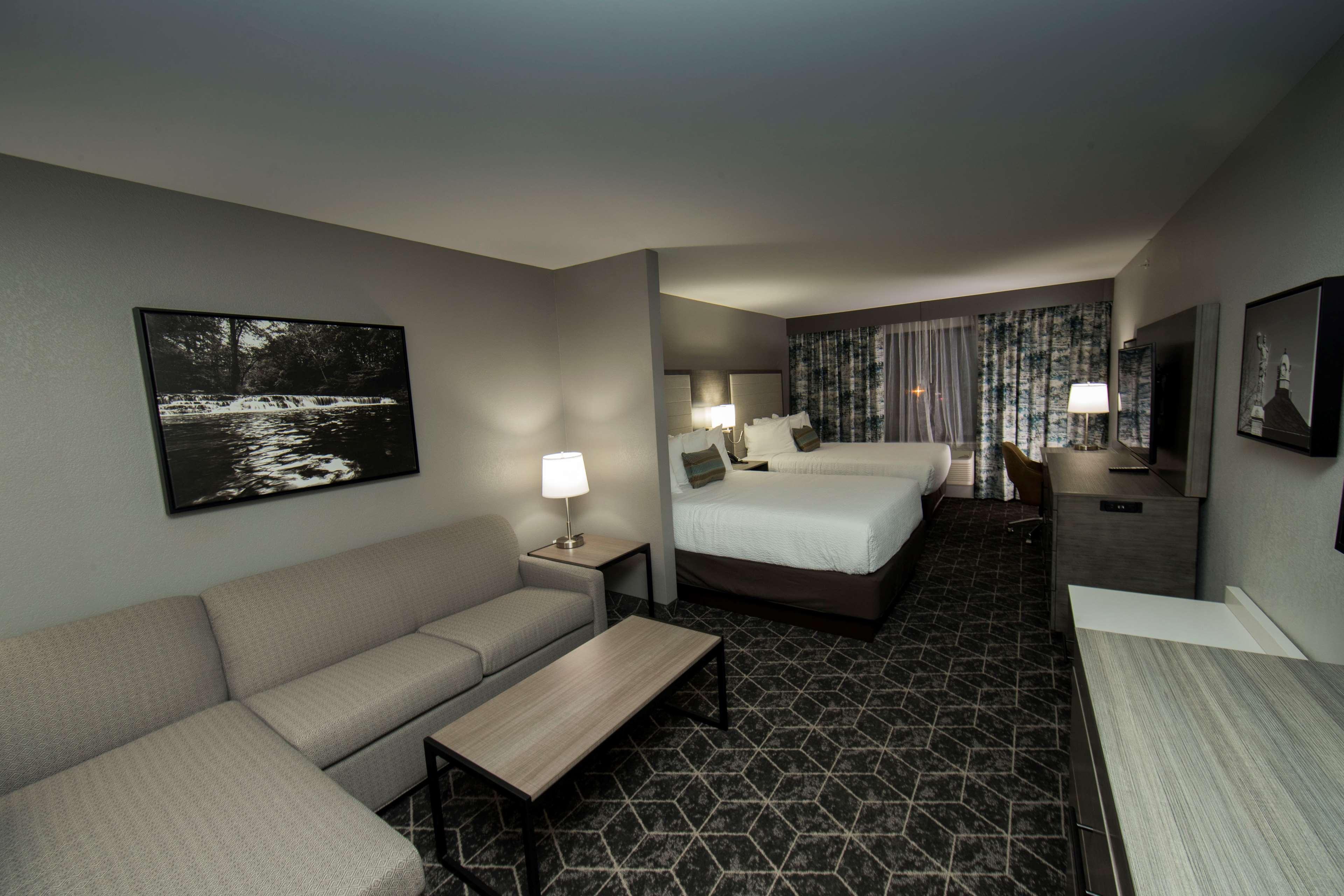 Best Western Plus Lawrenceburg المظهر الخارجي الصورة